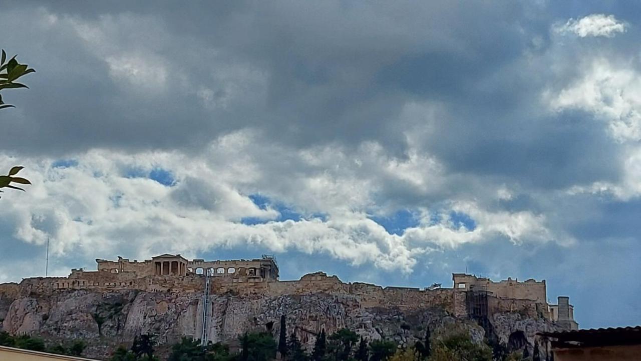 Theasis Athens Acomodação com café da manhã Exterior foto